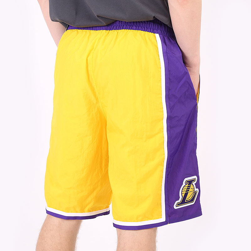 мужские желтые шорты  Nike Los Angeles Lakers Courtside Heritage Shorts CV5602-728 - цена, описание, фото 6